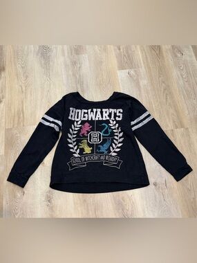 Harry Potter Hogwarts Crest Crewneck Sweatshirt